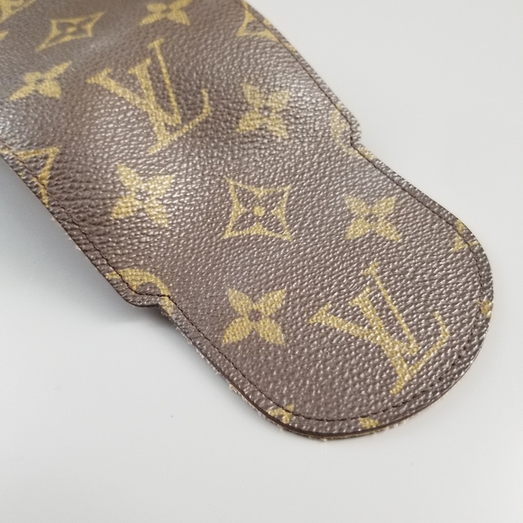 LOUIS VUITTON Classic Sunglasses Case Holder/France - Picture 16 of 16